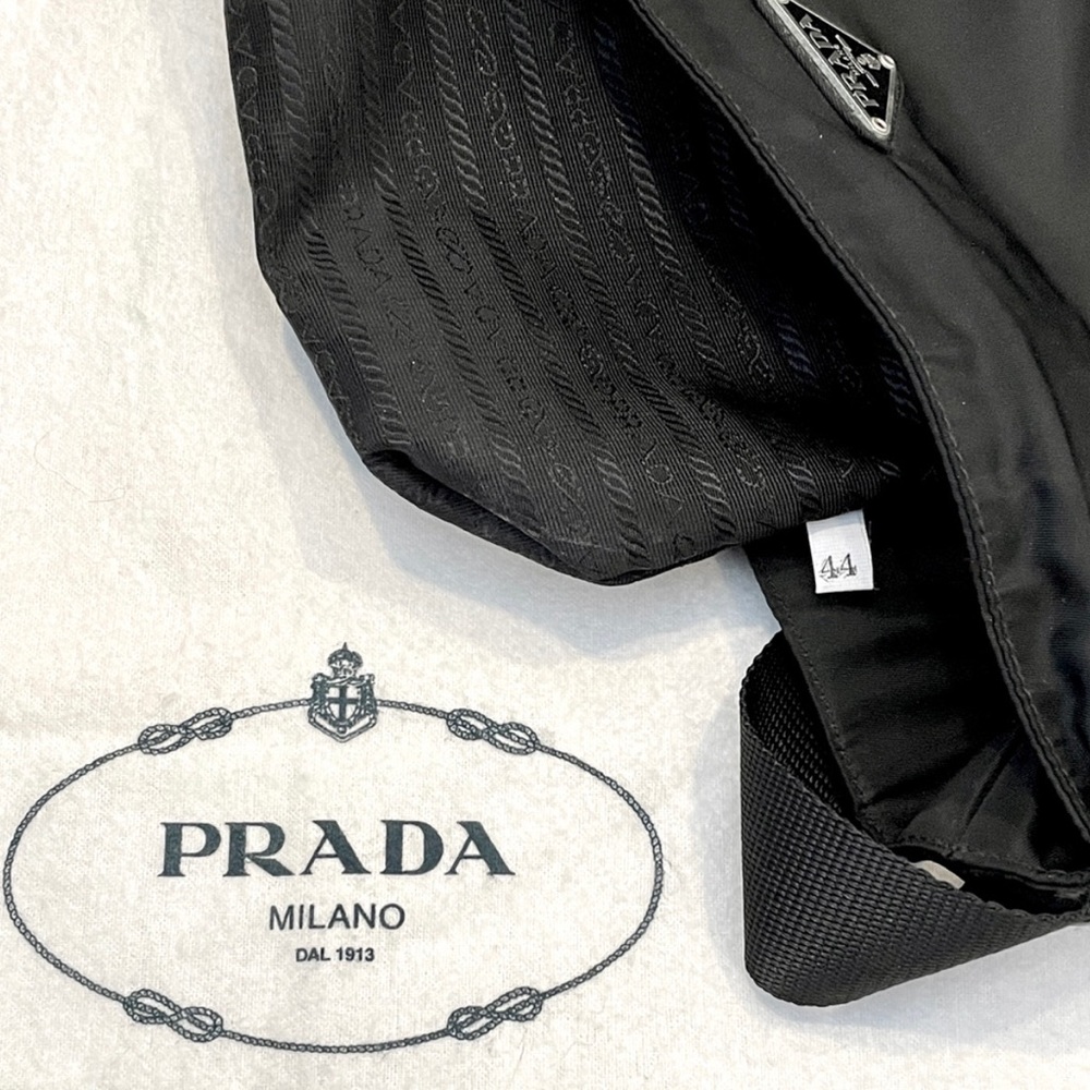 Vintage Prada Tessuto Messenger Bag - Picture 11 of 12